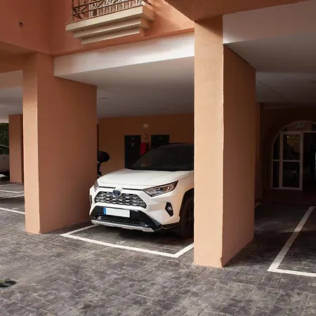 Διαμέρισμα House By Gloove Τορεβιέχα